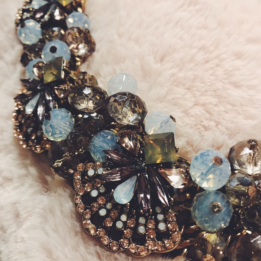 GIFTED 🎁 Statement Necklace